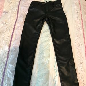 Girls size 7 gap faux leather pull on pants nwot